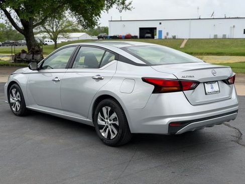Used 2024 Nissan Altima 2.5 S FWD image 5