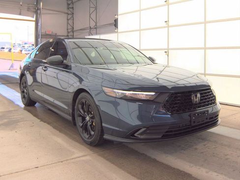 Used 2025 Honda Accord SE image 3