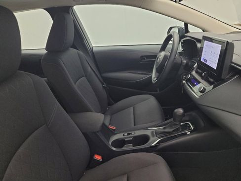 Used 2023 Toyota Corolla LE image 21