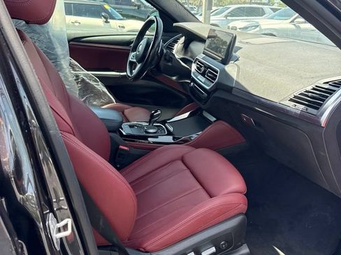 Used 2024 BMW X4 xDrive30i w/ M Sport Package AWD/4WD image 6