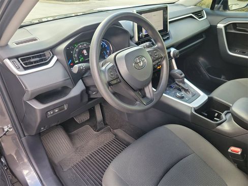 Used 2025 Toyota RAV4 LE image 15