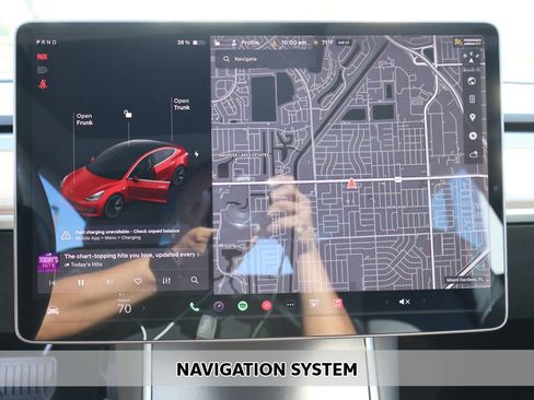 Used 2018 Tesla Model 3 RWD image 4