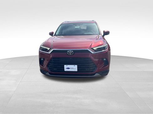 Used 2024 Toyota Grand Highlander AWD image 9