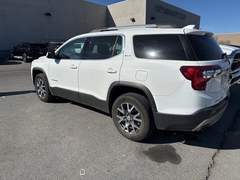 Used 2023 GMC Acadia SLT image 4