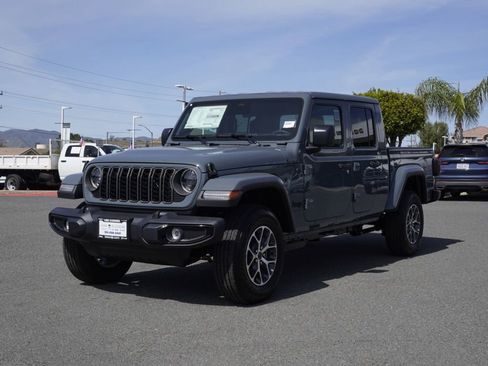 New 2026 Jeep Gladiator Sport image 8