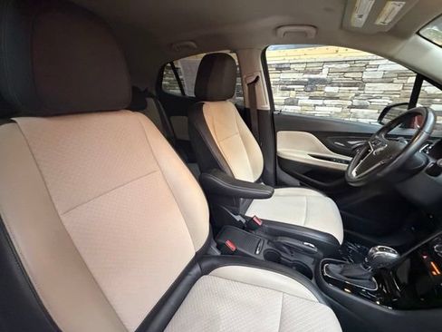 Used 2019 Buick Encore Preferred w/ Safety Package AWD/4WD image 17