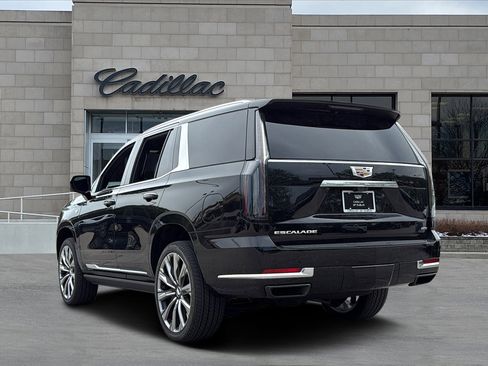 New 2026 Cadillac Escalade Luxury w/ Touring Package AWD/4WD image 4
