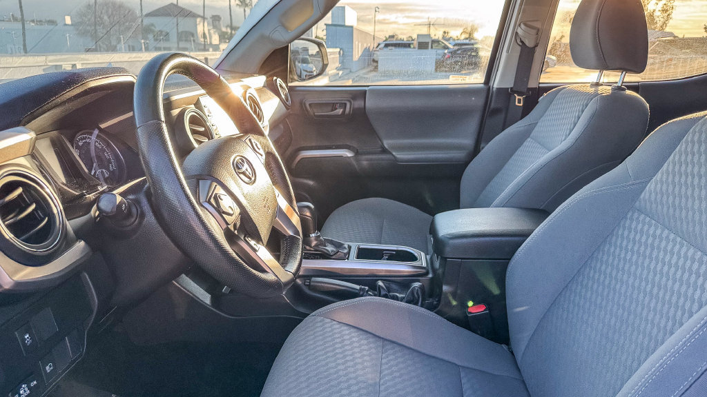 Used 2023 Toyota Tacoma SR5 w/ Black Out Package (TMS) RWD image 20