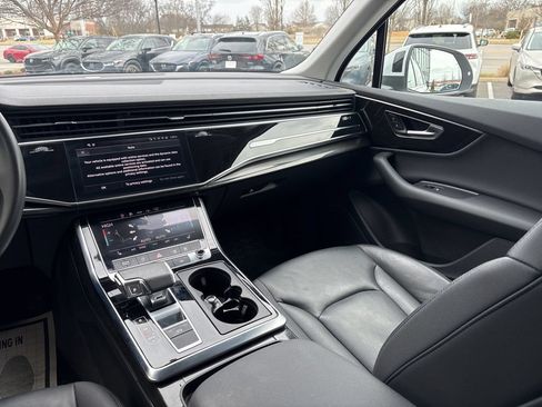 Used 2023 Audi Q7 3.0T Premium AWD/4WD image 28