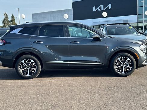 Certified 2024 Kia Sportage EX image 3