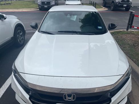 Used 2022 Honda Accord Sport image 2