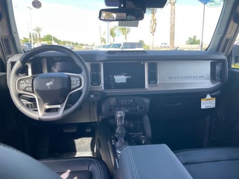New 2026 Ford Bronco Outer Banks w/ Sasquatch Package image 20