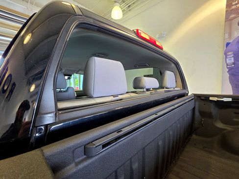 Used 2021 Toyota Tundra SR5 w/ SR5 Leather Package AWD/4WD image 42