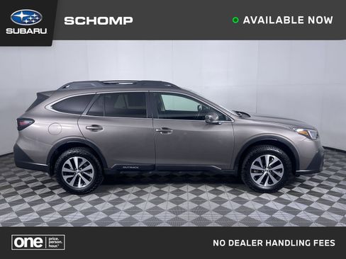 Used 2022 Subaru Outback Premium image 1