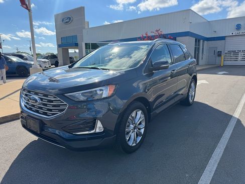 Used 2023 Ford Edge Titanium AWD/4WD image 4