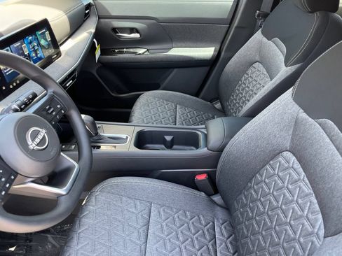 New 2026 Nissan Kicks SV FWD image 17