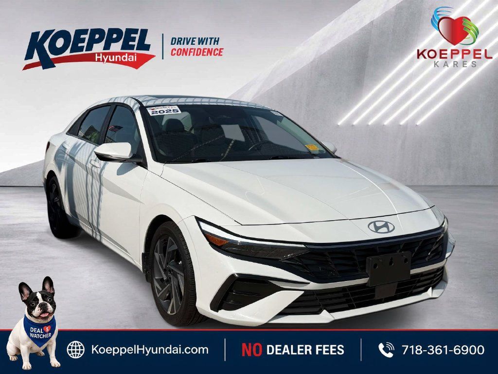 Certified 2025 Hyundai Elantra Limited FWD image 1
