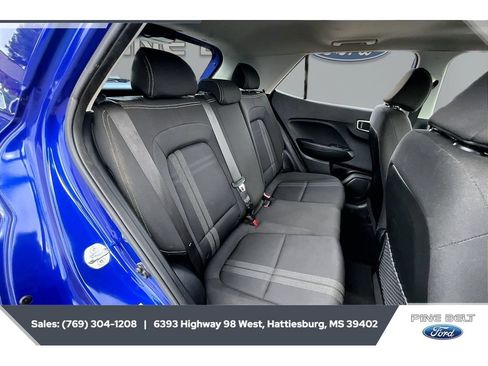 Used 2023 Hyundai Venue SEL FWD image 20