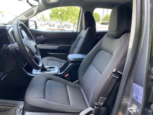 Used 2022 Chevrolet Colorado LT w/ LT Convenience Package RWD image 32