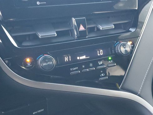 Used 2023 Toyota Camry SE image 20