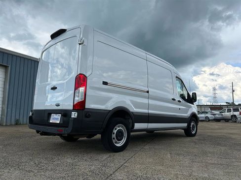 Used 2019 Ford Transit 250 148 Medium Roof image 9