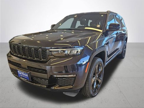 Used 2024 Jeep Grand Cherokee L Limited w/ Black Appearance Package image 2