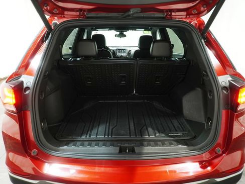 Used 2023 Chevrolet Equinox RS w/ LPO, Floor Liner Package FWD image 6