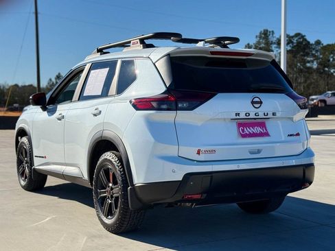 Used 2025 Nissan Rogue Rock Creek w/ Rock Creek Premium Package image 6