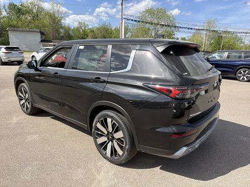 New 2026 Mitsubishi Outlander SE AWD/4WD image 5