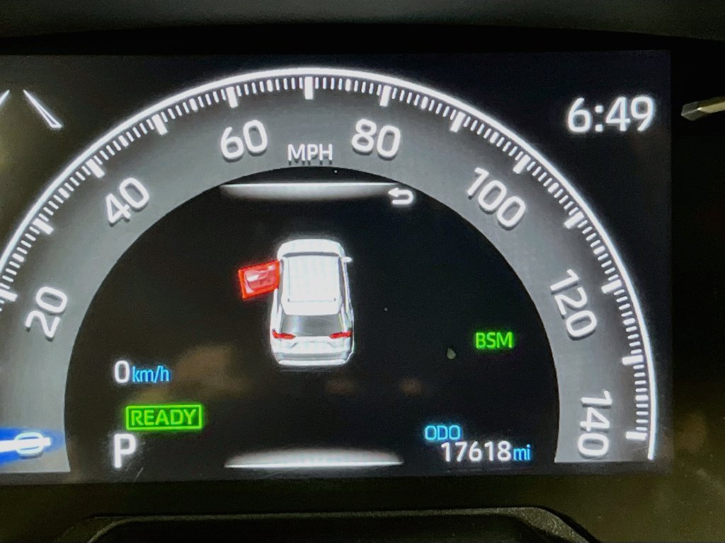 Used 2025 Toyota RAV4 XLE w/ Convenience Package AWD/4WD image 19