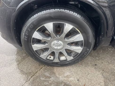 Used 2017 Buick Enclave Leather w/ Enclave Sport Touring Edition image 17