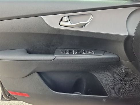 Used 2024 Kia Forte LXS image 29