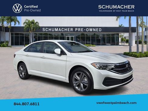 Certified 2023 Volkswagen Jetta SE FWD image 1