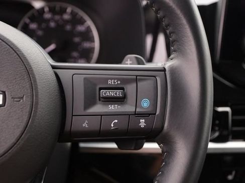 Certified 2025 Nissan Pathfinder SV AWD/4WD image 14