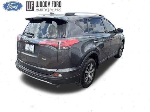 Used 2018 Toyota RAV4 XLE w/ Plus Extra Value Package FWD image 3