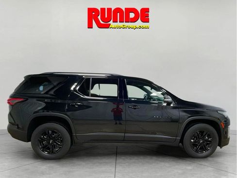 Used 2023 Chevrolet Traverse LT image 6