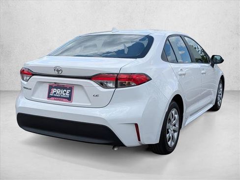 Used 2024 Toyota Corolla LE FWD image 5
