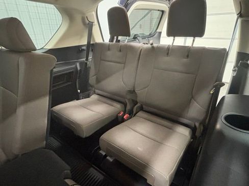 Used 2023 Lexus GX 460 Premium w/ Premium Package AWD/4WD image 11