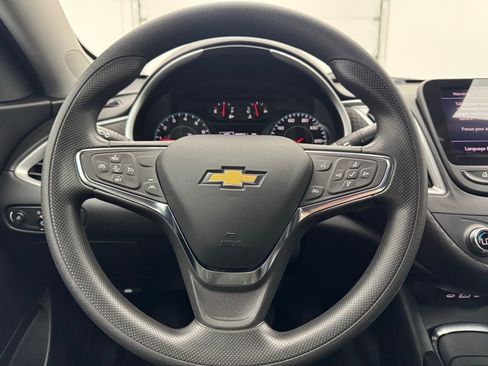 Used 2023 Chevrolet Malibu LT image 16