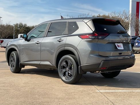 New 2026 Nissan Rogue SV image 7