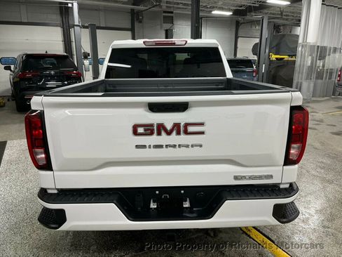 Used 2025 GMC Sierra 1500 Elevation image 5