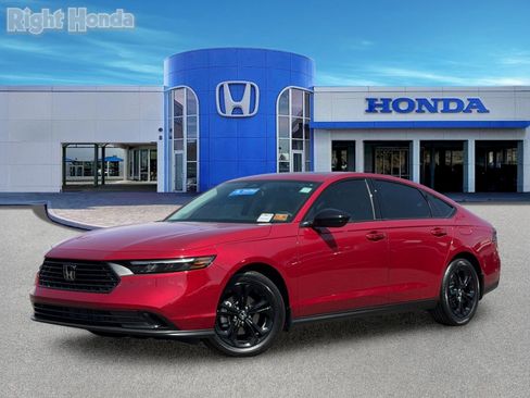 Certified 2025 Honda Accord SE image 2