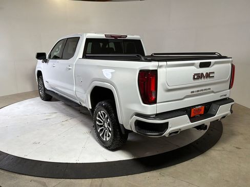 Used 2022 GMC Sierra 1500 AT4 w/ AT4 Premium Package AWD/4WD image 5