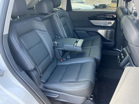 New 2026 Lincoln Nautilus Reserve image 11