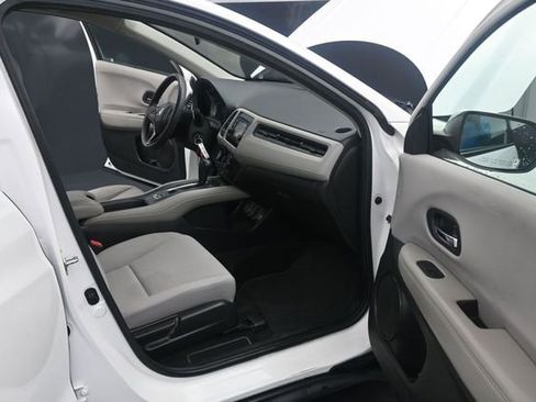 Used 2018 Honda HR-V LX image 20