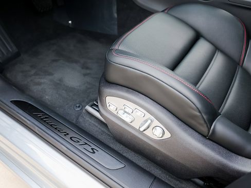 New 2026 Porsche Macan GTS image 14