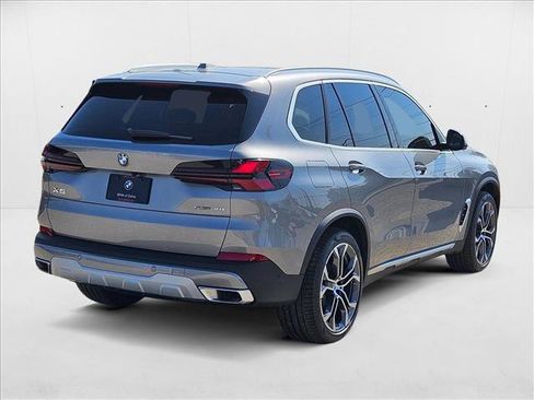 Used 2026 BMW X5 sDrive40i w/ Climate Comfort Package RWD image 2