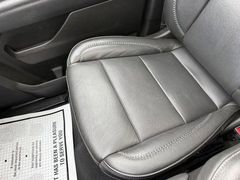 Used 2021 GMC Yukon XL Denali w/ Denali Premium Package image 29