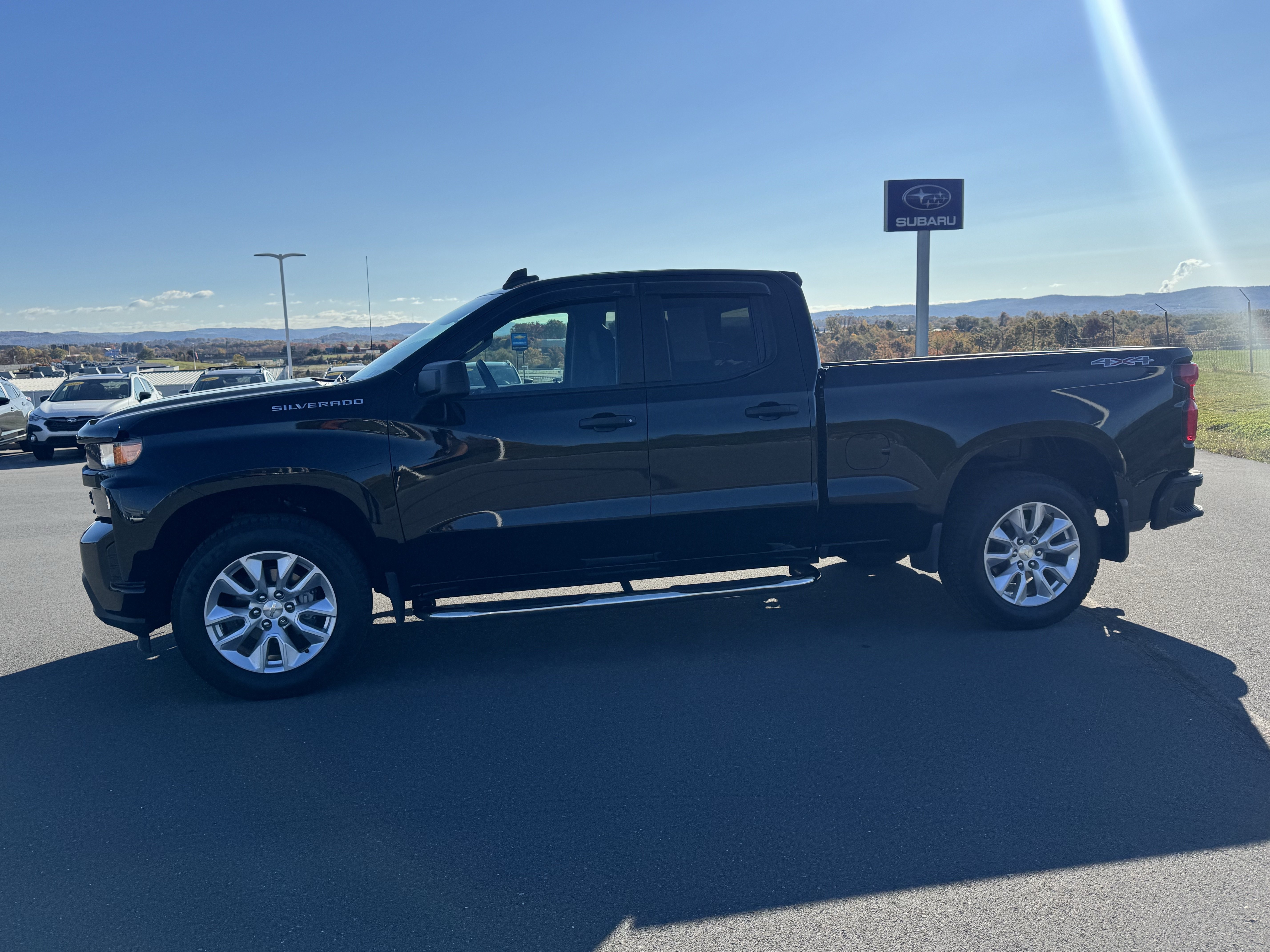 Used 2020 Chevrolet Silverado 1500 Custom w/ Custom Value Package AWD/4WD image 7
