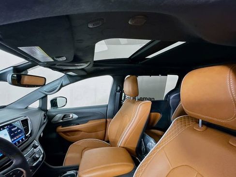 New 2026 Chrysler Pacifica Pinnacle image 22